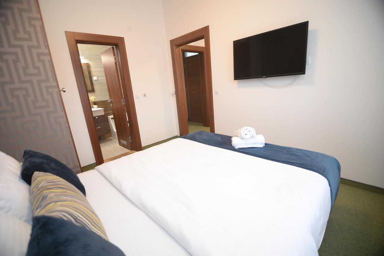 Apartmani Carolija Lucani Kültér fotó